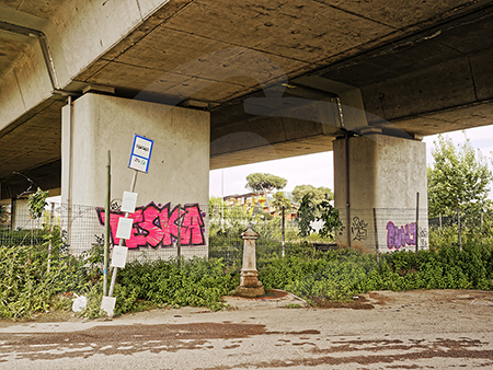 Fermata, fontana e ponte